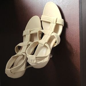 Donald J Pliner, Tan heels, Size 8, worn